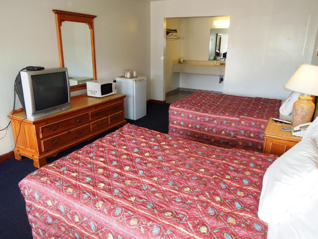 Executive Lodge Absecon Room photo